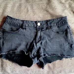 Brand - No boundaries Size - 7